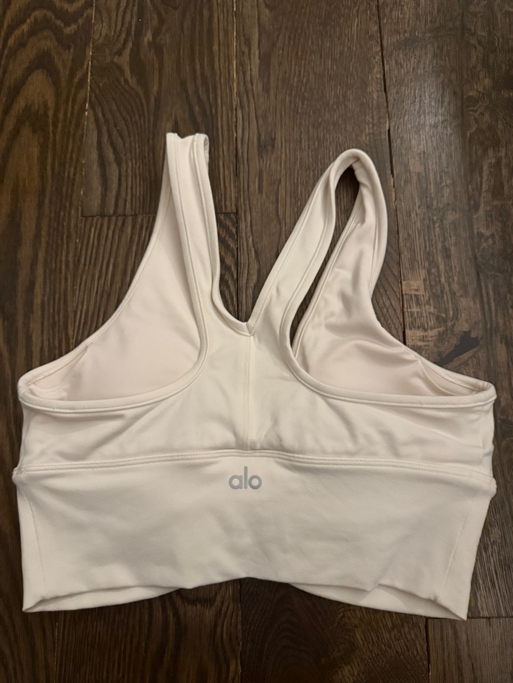 ALO Yoga Cream Ruched V‑Neck Workout Bra - Picture 2 of 3
